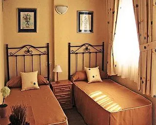 Hotell Elite At Pueblo Evita *